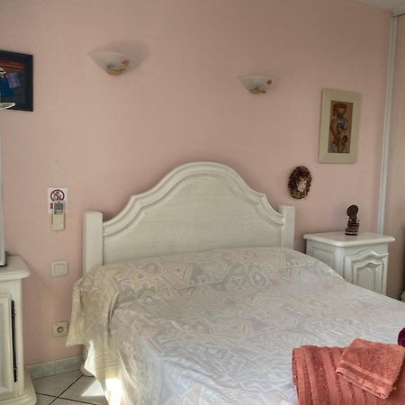 Chambres Table D'Hotes Carpe Diem Villeneuve-la-Riviere Exterior photo